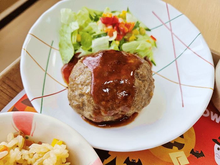 てごねハンバーグ